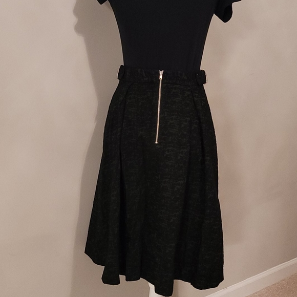 Black flare skirt - Picture 3 of 6
